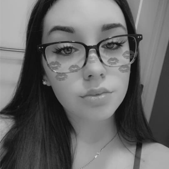 Meet your Posher, Miranda - Picture 1 of 1